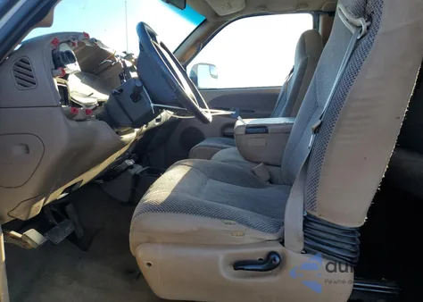 2001 Dodge Ram 2500 z USA, uszkodzony, nr VIN 3B7KC23671G164046